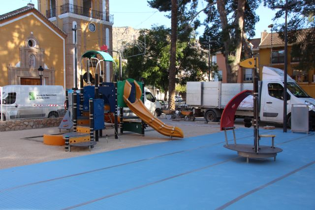 ltima tecnologa en material para zonas de juegos en los jardines de Alhama, Foto 3