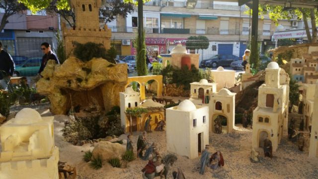 Puente Tocinos inaugura el Belén monumental con un homenaje a sus belenistas - 2, Foto 2