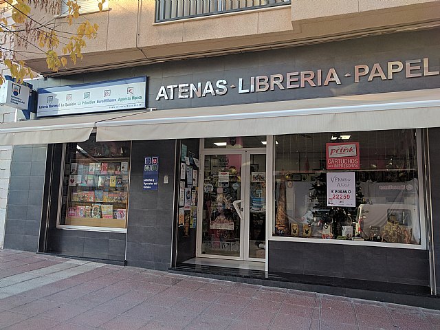 Librería Atenas de Totana vendió parte del 5º premio de la Lotería de Navidad - 2, Foto 2