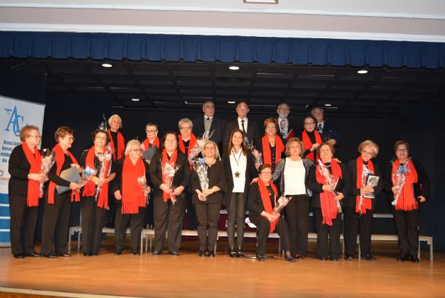El Belén del colegio María Inmaculada se convierte en el mejor valorado del concurso de la Asociación de Amas de Casa - 2, Foto 2