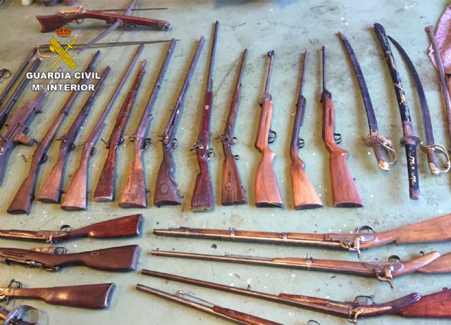 La Guardia Civil se incauta de miles de piezas arqueológicas, armas, munición y objetos protegidos por el convenio CITES - 5, Foto 5