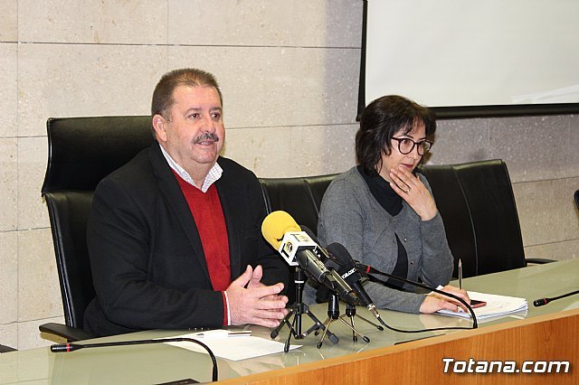 El alcalde insta al Ministerio de Hacienda a que colabore con “medidas excepcionales” para afrontar la “situación estructural” del Ayuntamiento tras conocerse el informe de la AIReF - 2, Foto 2