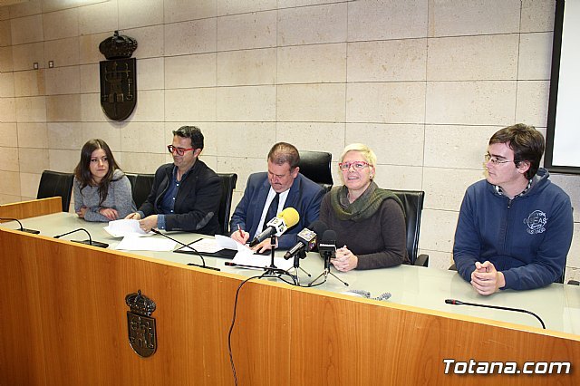 El Ayuntamiento y la Agrupación Musical de Totana suscriben un convenio de colaboración por importe de 6.000 euros - 1, Foto 1