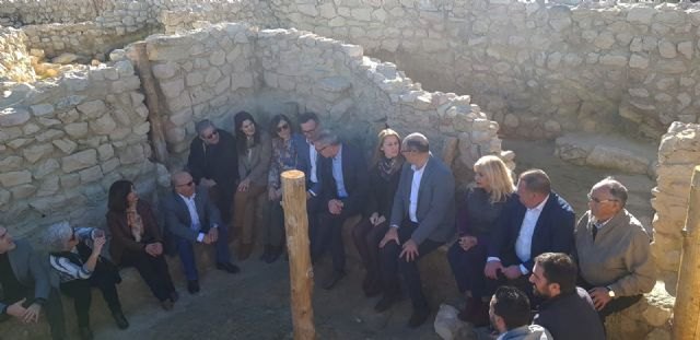 Visita a los yacimientos arqueológicos de La Bastida y La Almoloya, Foto 2