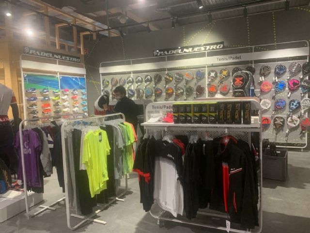 Padel Nuestro inaugura la tienda de Intersport Barnasud - 2, Foto 2