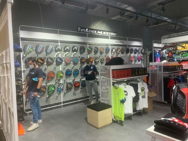 Padel Nuestro inaugura la tienda de Intersport Barnasud - 4, Foto 4