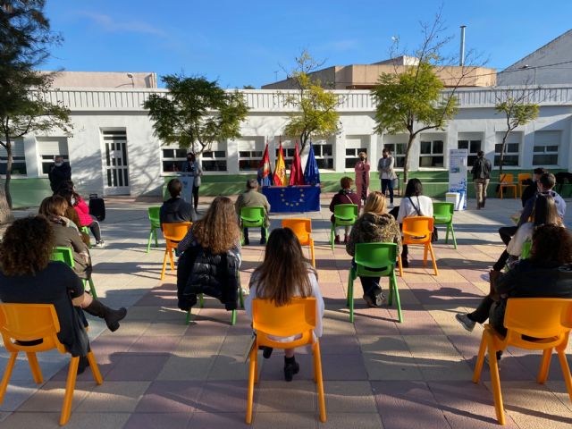 24 jóvenes universitarios han recibido del ayuntamiento una subvención complementaria a las becas ERASMUS - 5, Foto 5