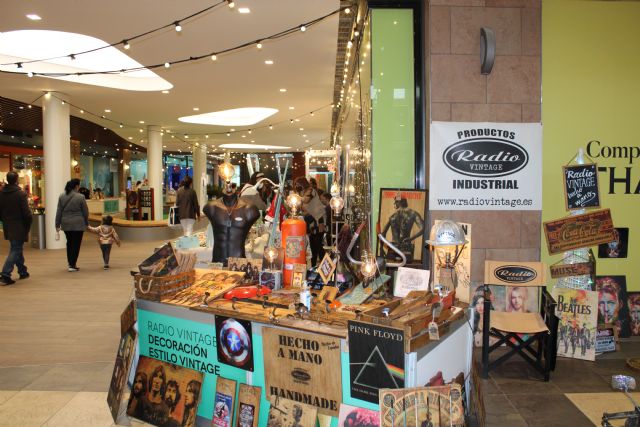 Diseño y artesanía en el mercadillo navideño de CC Thader - 1, Foto 1