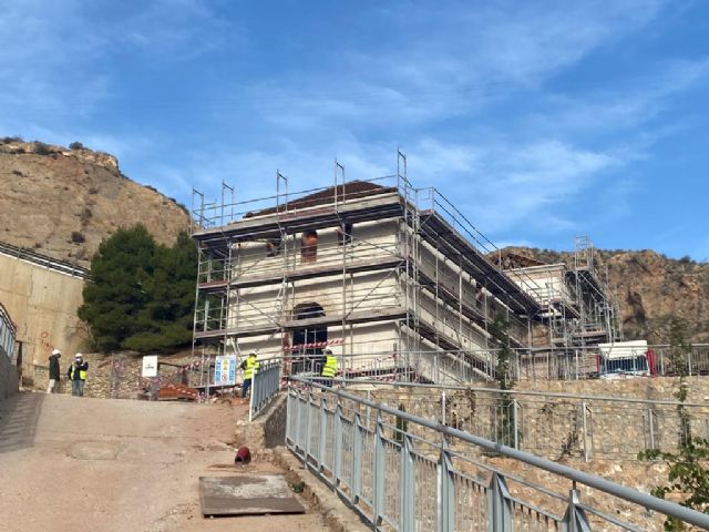 Las obras de reparación y regeneración del entorno y conjunto urbano de la ermita de San Lázaro superan ya el 80% de su ejecución - 2, Foto 2