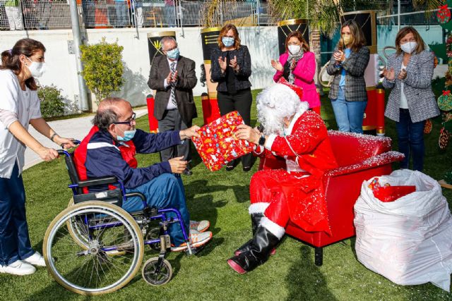 Regalos de Navidad para los usuarios del centro de Personas con discapacidad de Canteras (Cartagena) - 1, Foto 1