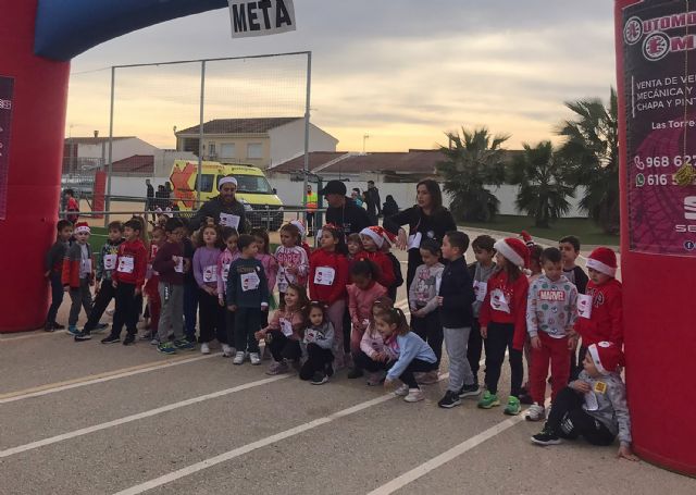Una jornada de deporte y convivencia en la primera San Silvestre del colegio San José - 3, Foto 3
