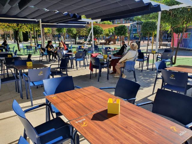 El quiosco-cantina municipal El Parke Lounge Bar abre sus puertas en el Parque de la Compañía en Molina de Segura - 2, Foto 2