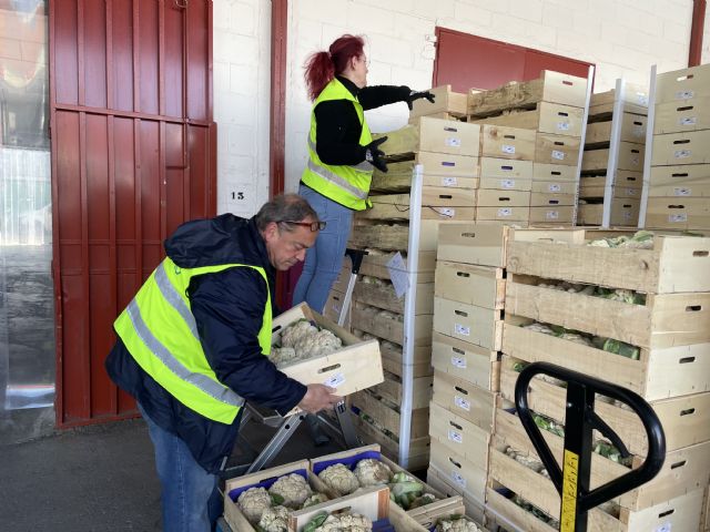 Donación solidaria de médicos internistas de SEMI del Servicio de Medicina Interna del Hospital Universitario 12 de Octubre a la Fundación Banco de Alimentos de Madrid - 3, Foto 3
