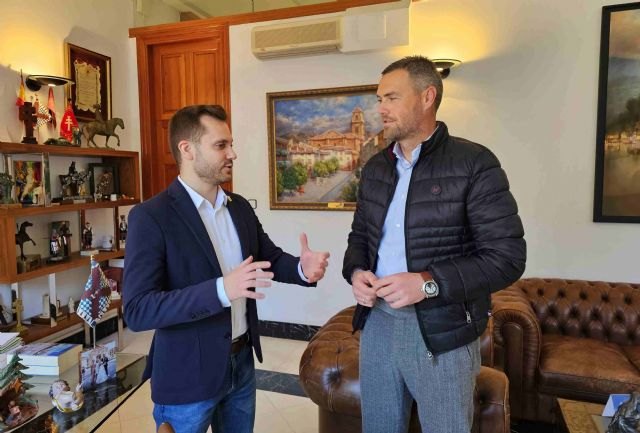 El alcalde recibe a Alberto D. López, el joven científico caravaqueño galardonado en Estados Unidos por sus investigaciones del coronavirus - 2, Foto 2