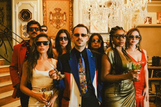 Luis Larr y Maradona: rumba, cine y clase popular en su nuevo proyecto - 5, Foto 5