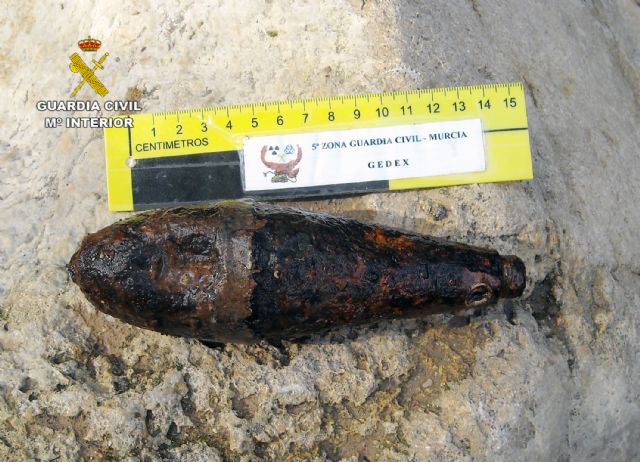 La Guardia Civil desactiva una granada de mortero hallada en una rambla de El Palmar-Murcia - 1, Foto 1