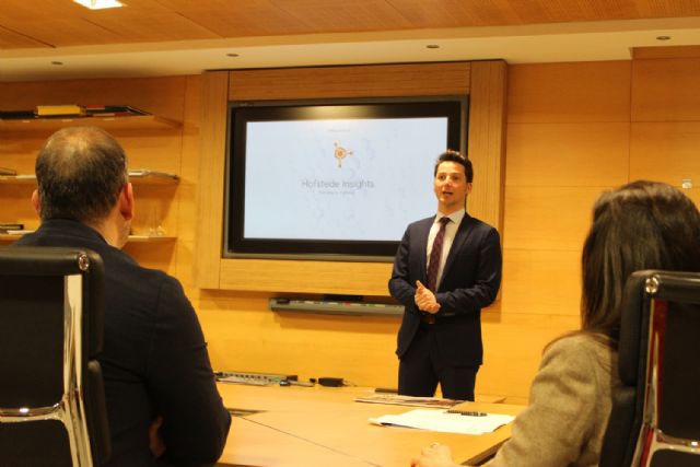 Hofstede Insights presenta a directivos de la región un modelo de trabajo para evitar choques culturales en los negocios - 2, Foto 2