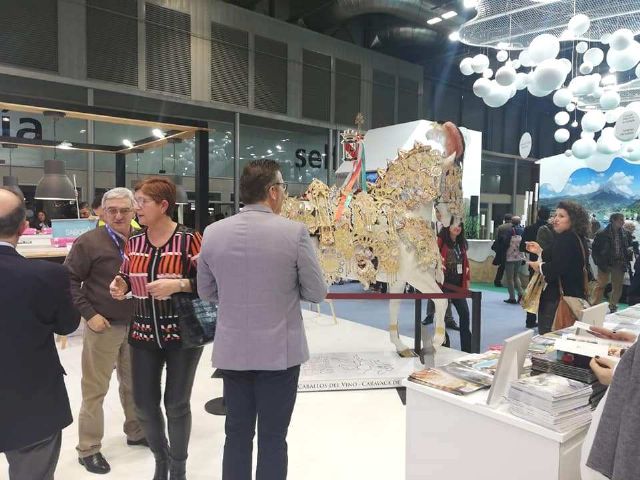 The Councilor for Tourism attends the presentation that the Commonwealth of Sierra Espua makes of the ecotourism product "Espusendas" in Fitur´2020, Foto 2