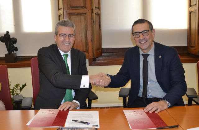 La Universidad de Murcia firma un convenio con la Asociación de Enseñanza Bilingüe - 1, Foto 1