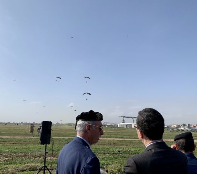 El primer salto paracaidista de España se llevó a cabo en Murcia, hace más de siete décadas - 3, Foto 3