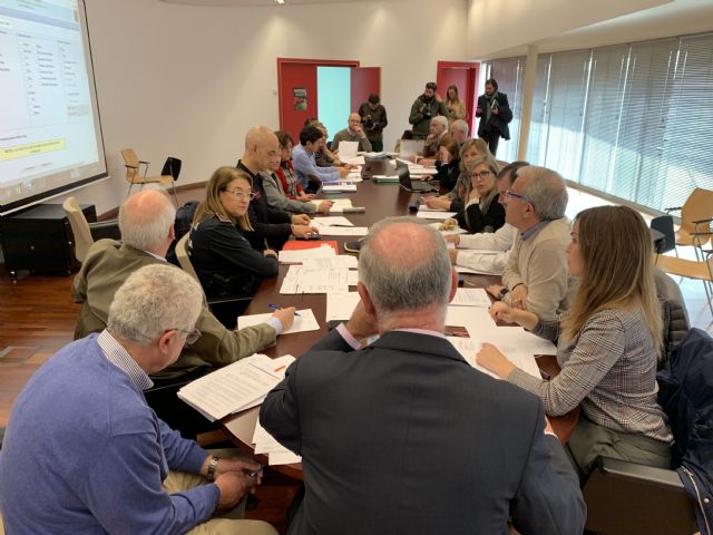 El transporte público y los aparcamientos disuasorios serán gratuitos mañana viernes debido a los niveles de contaminación - 2, Foto 2