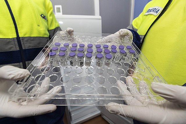 Se busca: consejero de salud: prereriblemente, sin vacunar - 1, Foto 1