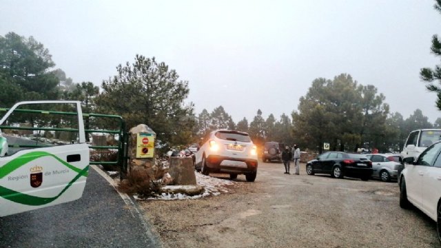 Cierran el acceso al Morrón de Espuña por placas de hielo, Foto 1