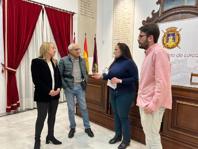 El Ayuntamiento y la FAMPA de Lorca firman un convenio para la realización de cursos de inmersión lingüística al castellano para alumnos extranjeros de Secundaria - 1, Foto 1