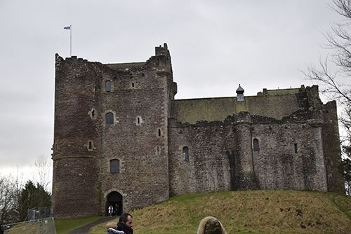 El Castillo de Doune fue erigido entre 1361 y 1381 sobre las ruinas de una fortaleza - 1, Foto 1