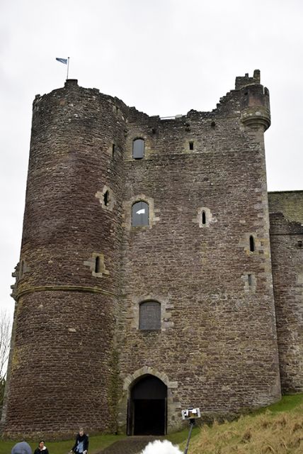 El Castillo de Doune fue erigido entre 1361 y 1381 sobre las ruinas de una fortaleza - 2, Foto 2