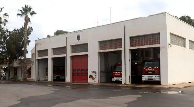 El PSOE Los Alcázares propone exigir al Gobierno Regional la mejora del Parque de Bomberos de Los Alcázares - 1, Foto 1