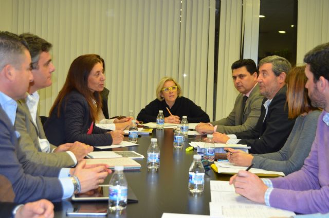 Ayuntamiento y Consejería estudian la construcción de colectores que eviten inundaciones por lluvia en la zona del IES Mar Menor - 1, Foto 1