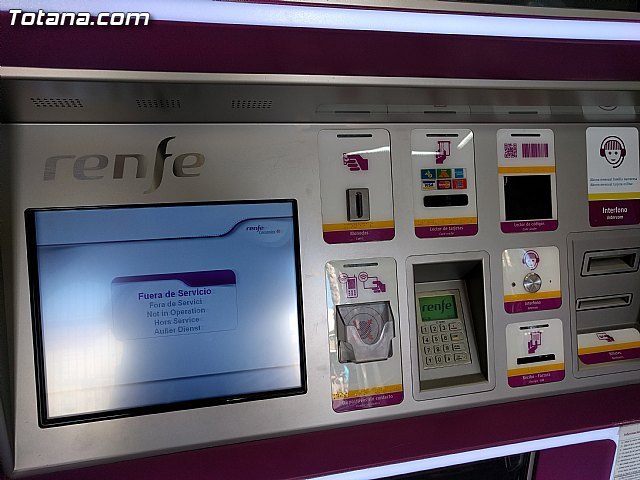 Ganar Totana IU exige a RENFE que reponga los Servicios Presenciales y venta de Billetes en la Estación de Totana, Foto 1