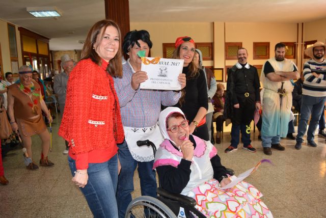La Residencia de Ferroviarios celebra el Carnaval con un concurso de disfraces - 1, Foto 1