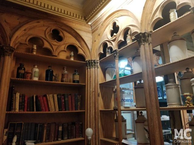 MC requerirá al Gobierno municipal que realice los trámites necesarios para custodiar y exponer el mobiliario de la farmacia del siglo XIX de la familia Peña Ros - 2, Foto 2