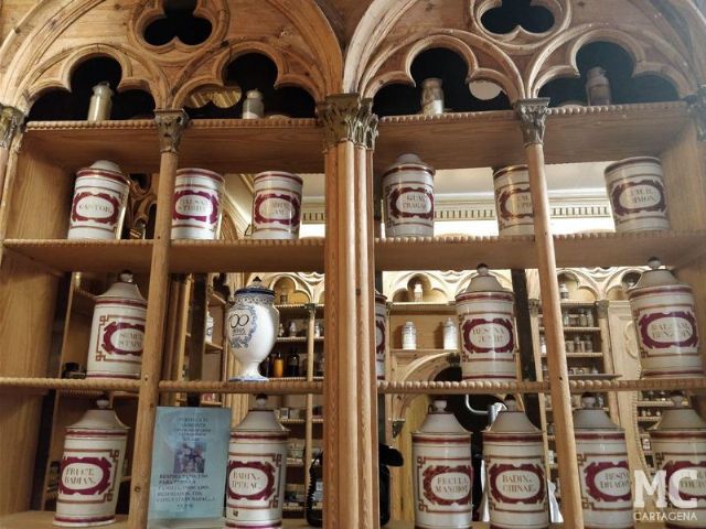 MC requerirá al Gobierno municipal que realice los trámites necesarios para custodiar y exponer el mobiliario de la farmacia del siglo XIX de la familia Peña Ros - 5, Foto 5