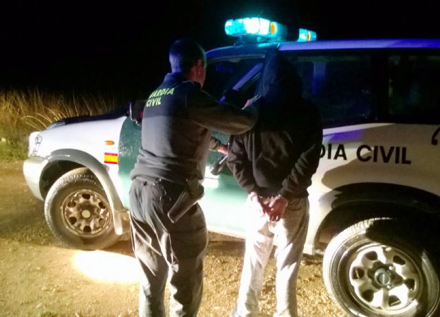 La Guardia Civil detiene in fraganti a un experimentado delincuente por una quincena de robos en casas de campo - 3, Foto 3