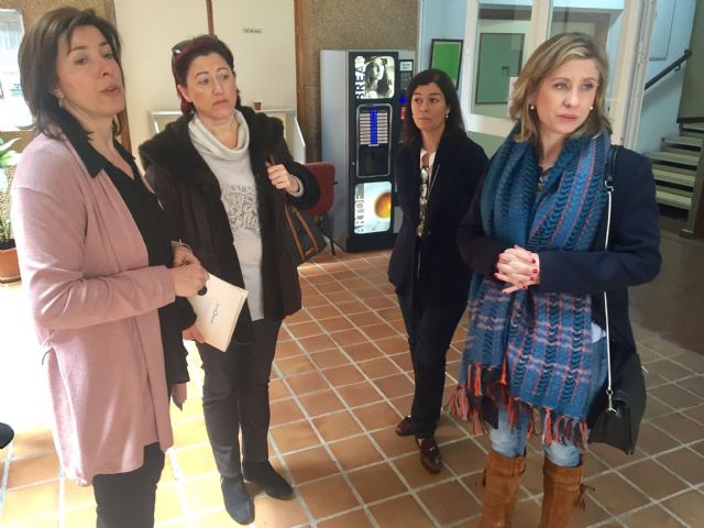 El Ayuntamiento de Molina de Segura invierte 21.397,92 euros en la construcción de nuevos aseos en la Escuela Oficial de Idiomas - 1, Foto 1