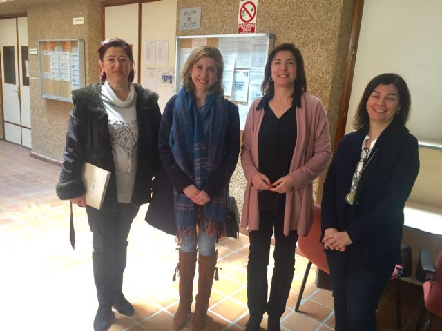 El Ayuntamiento de Molina de Segura invierte 21.397,92 euros en la construcción de nuevos aseos en la Escuela Oficial de Idiomas - 2, Foto 2