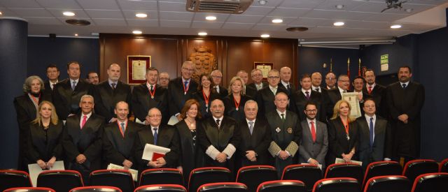 El Colegio de Abogados entrega sus máximas distinciones y homenajea a los letrados con 50 y 25 años de ejercicio - 1, Foto 1