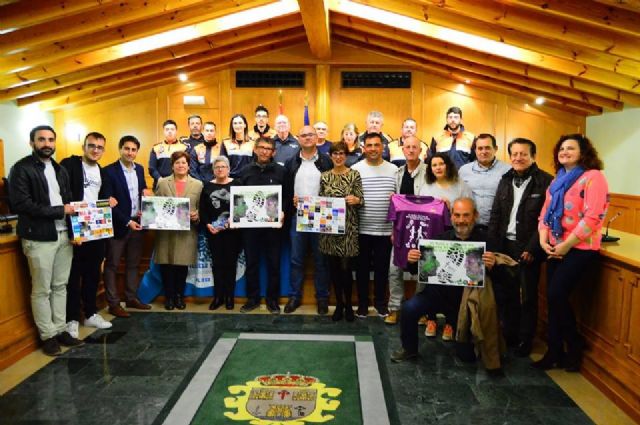 Presentado el cartel de la VI Ruta y Carrera de Montaña Benéfica Contra el Cáncer de Pliego - 1, Foto 1