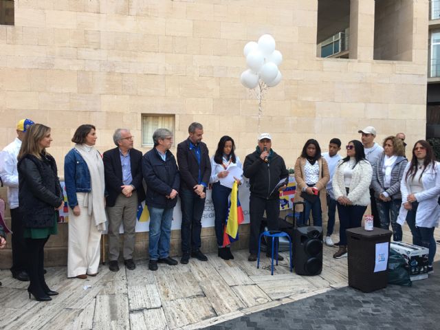 Miralles: Los demócratas tenemos que ayudar a cambiar el régimen dictatorial de Venezuela - 1, Foto 1