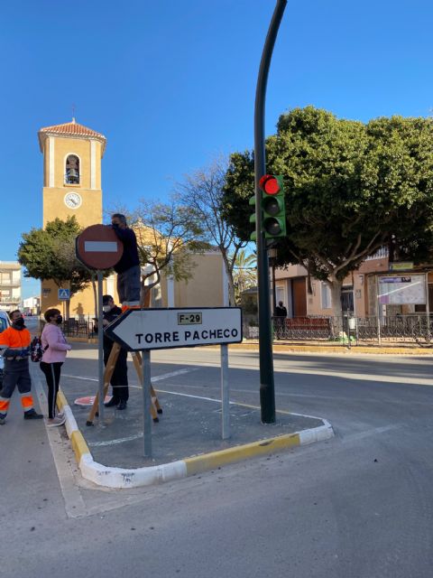 Nueva señalización de tráfico en el municipio - 3, Foto 3