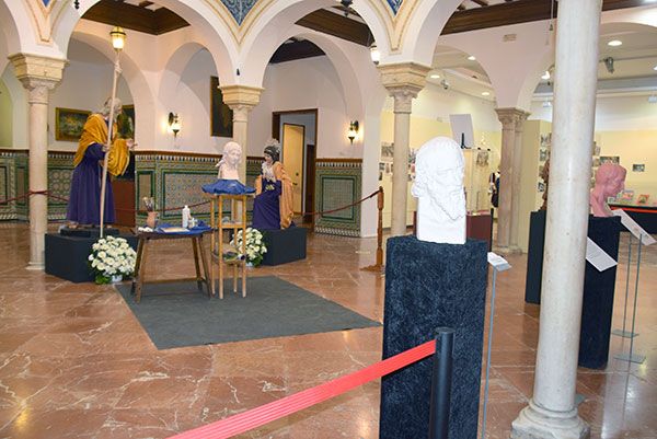 La Semana Santa se contempla estos días a través de la música, la artesanía y la fotografía en el Círculo Mercantil de Sevilla, en la calle Sierpes - 4, Foto 4