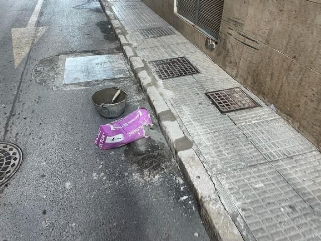 El PP considera ridículo el parcheo de la calle Selgas ordenado por Mateos para adecentar la zona ante la visita de una ministra - 1, Foto 1
