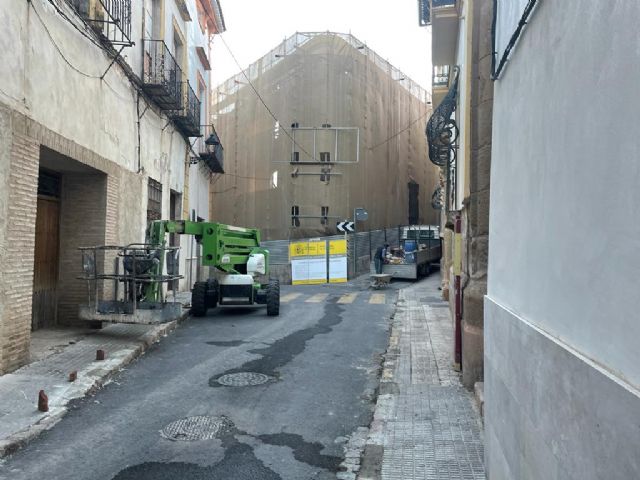 El PP considera ridículo el parcheo de la calle Selgas ordenado por Mateos para adecentar la zona ante la visita de una ministra - 4, Foto 4