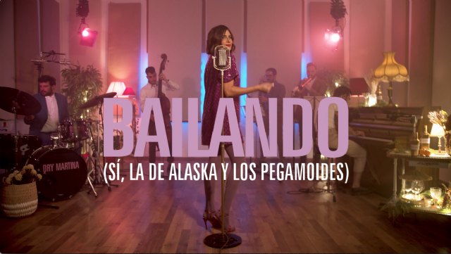 Las PerVERSIONES de DRY MARTINA - 1, Foto 1