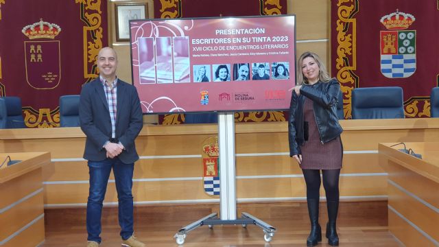 Marta Robles, Jesús Carrasco, Eloy Moreno, Clara Sánchez y Cristina Fallarás participan en el programa del Ciclo Escritores en su tinta 2023 de Molina de Segura - 3, Foto 3