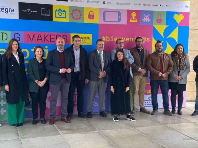 Más de 800 estudiantes participan en los 22 talleres de ´eMotion´ sobre tecnología - 1, Foto 1