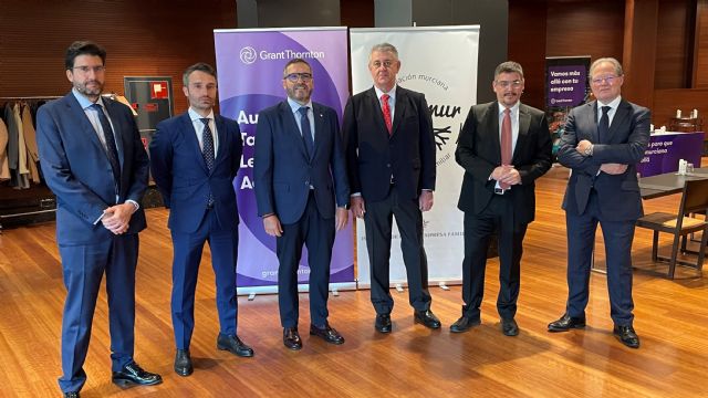 Las empresas familiares murcianas analizan las claves para afrontar la inseguridad jurídica que provoca la nueva normativa laboral - 1, Foto 1